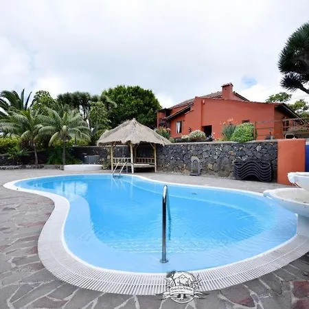 Sleeps 4 Pool Air Con Wifi Casa de Férias *