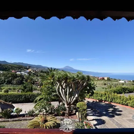 Sleeps 4 Pool Air Con Wifi * La Caridad